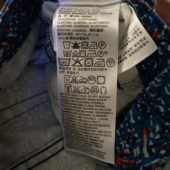 LEVI'S ABSTRACT PRINT DENIM SHORTS LOW-RISE BLUE & ORANGE SIZE 6 W28 - Picture 9 of 9